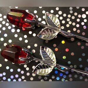 2 Red ruby glass roses 🌹 🌹 with chrome stems and leaves.